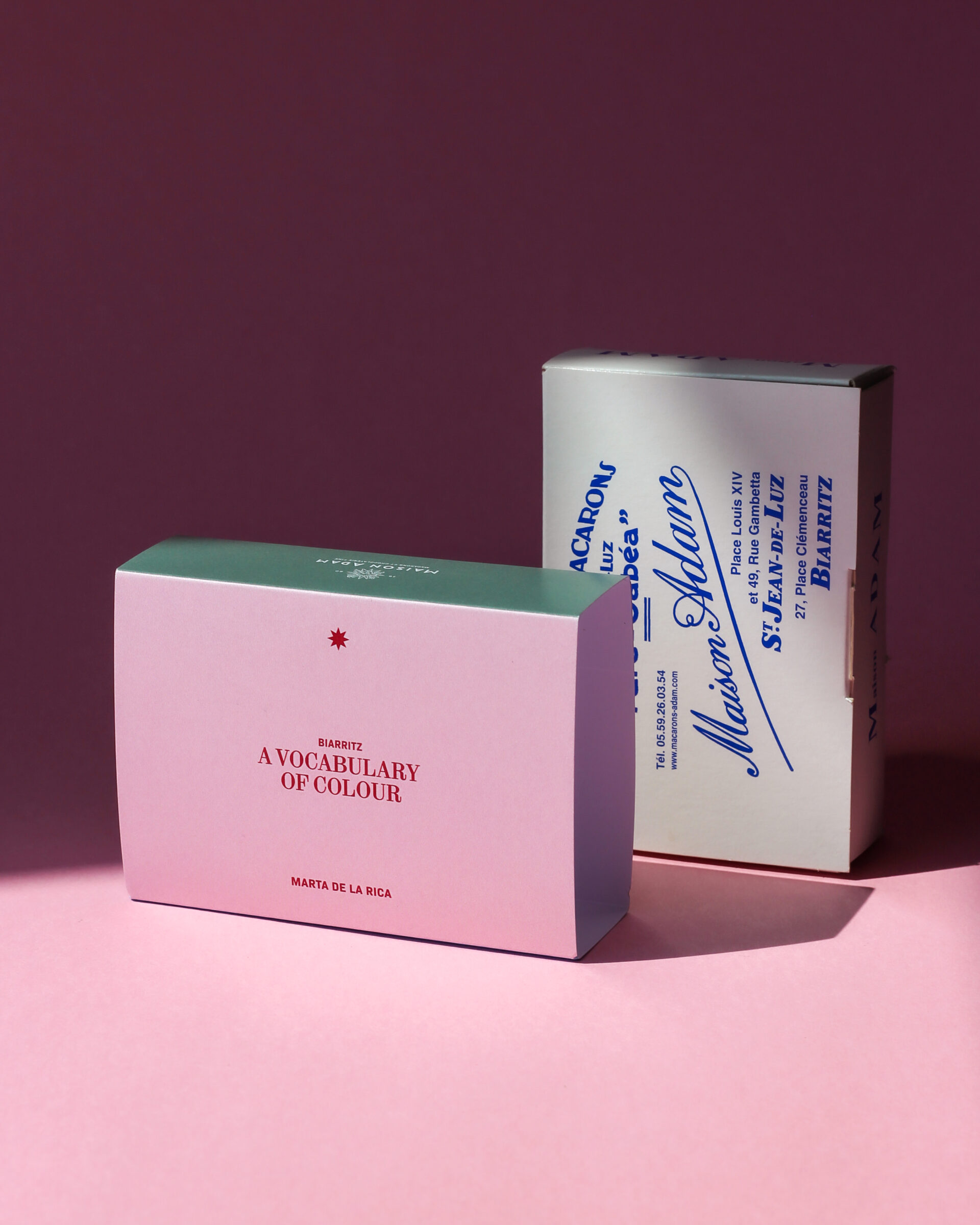 marquage à chaud, impression haut de gamme, luxe, embellissement , dorure, petite et moyenne série. Packaging pas cher, haute valeur ajoutée, made in france, artisanat, foilco, kurz, procop, antalis, Colorplan, Fedrigoni, GF Smith, foil, embossing, letterpress, Pantone.