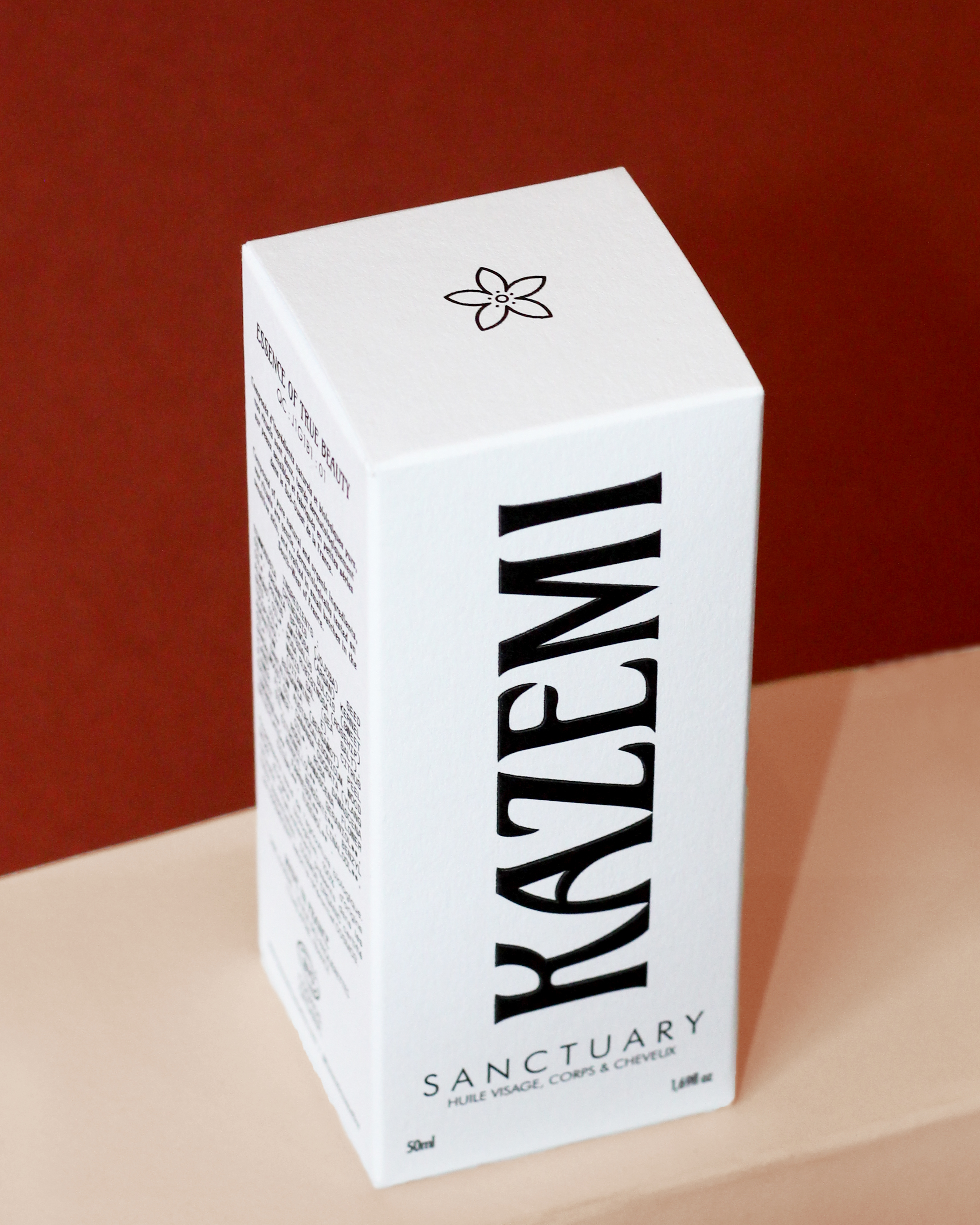 Packaging boite de cosmétique différents formats, impression numérique avec un gaufrage et une découpe à la forme. marquage à chaud, impression haut de gamme, luxe, embellissement , dorure, petite et moyenne série. Packaging pas cher, haute valeur ajoutée, made in france, artisanat, foilco, kurz, procop, antalis, Colorplan, Fedrigoni, GF Smith, foil, embossing, letterpress, Pantone.