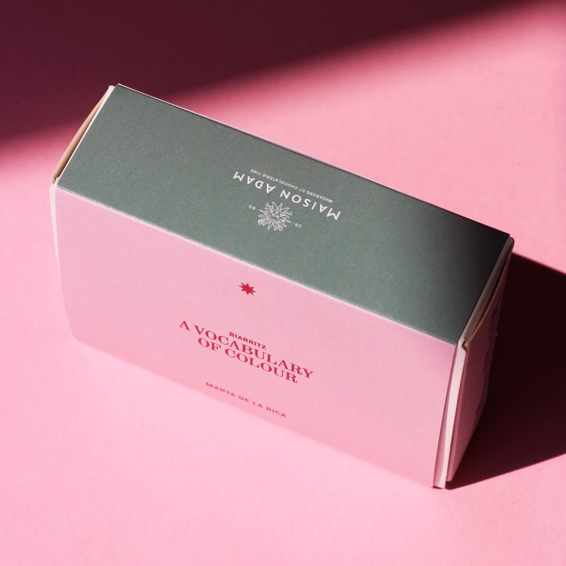 Packaging boite gâteaux biscuits macarons, boulanger, patissier, cooking différents formats, impression numérique découpe à la forme. marquage à chaud, impression haut de gamme, luxe, embellissement , dorure, petite et moyenne série. Packaging pas cher, haute valeur ajoutée, made in france, artisanat, foilco, kurz, procop, antalis, Colorplan, Fedrigoni, GF Smith, foil, embossing, letterpress, Pantone.